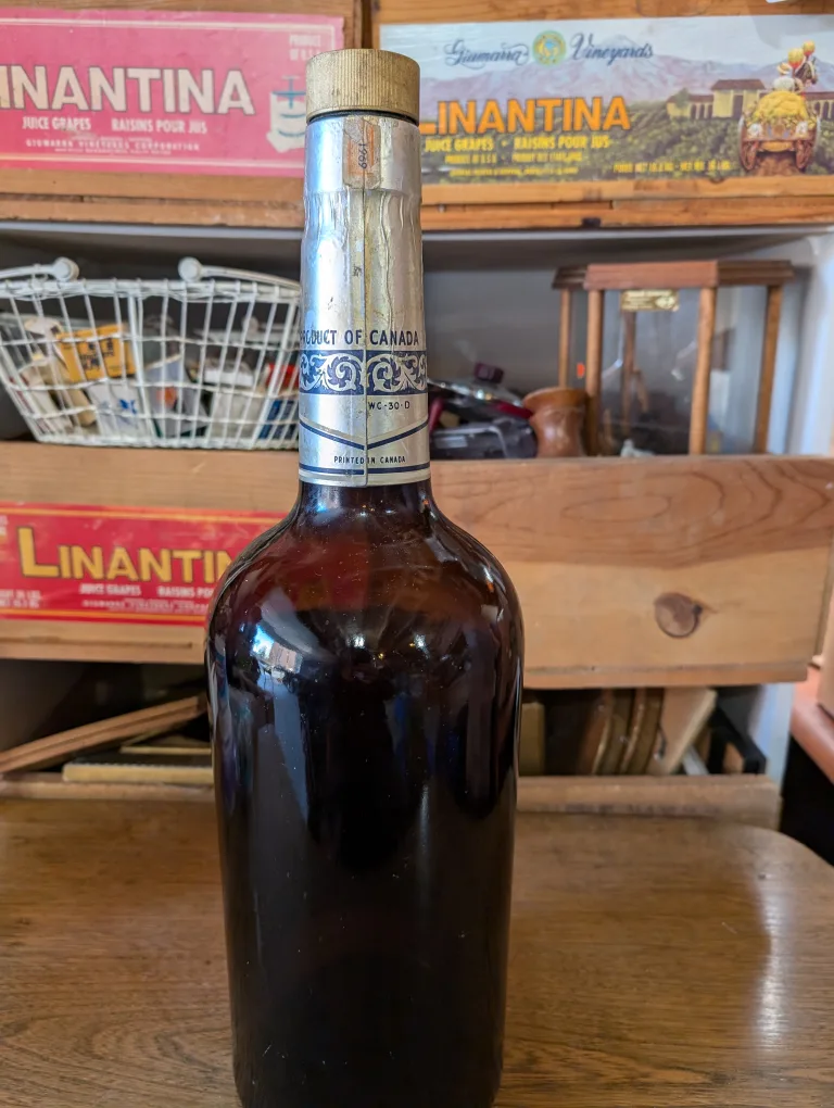 Vintage Huge Glass Canadian Club Whiskey Bottle 133 Oz (empty ) image indicator(5)