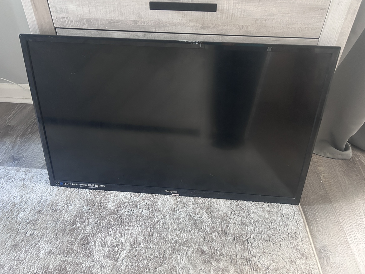 Westinghouse 39" LED TV - photo 4