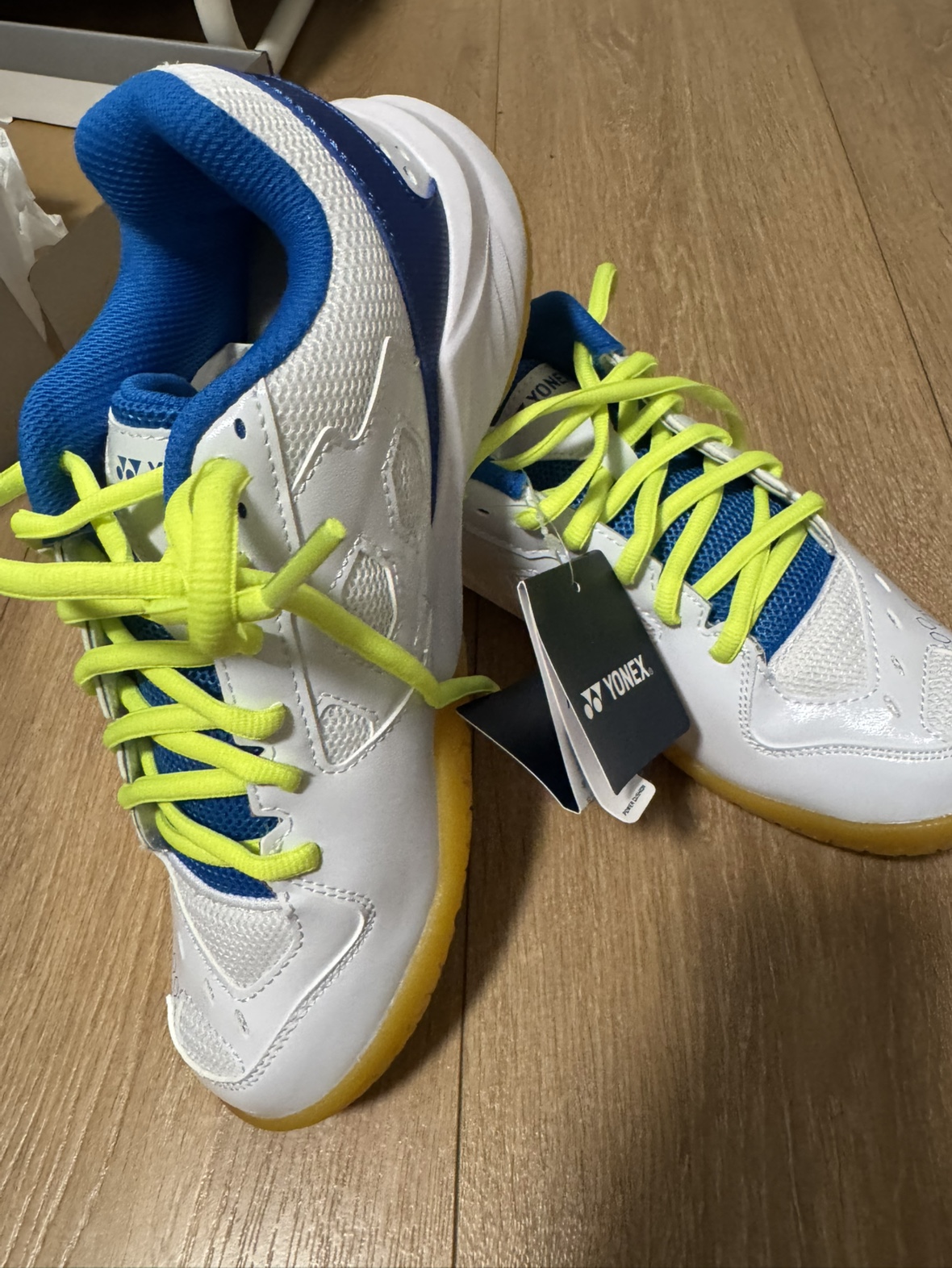 Yonex Badminton Shoes - photo 2