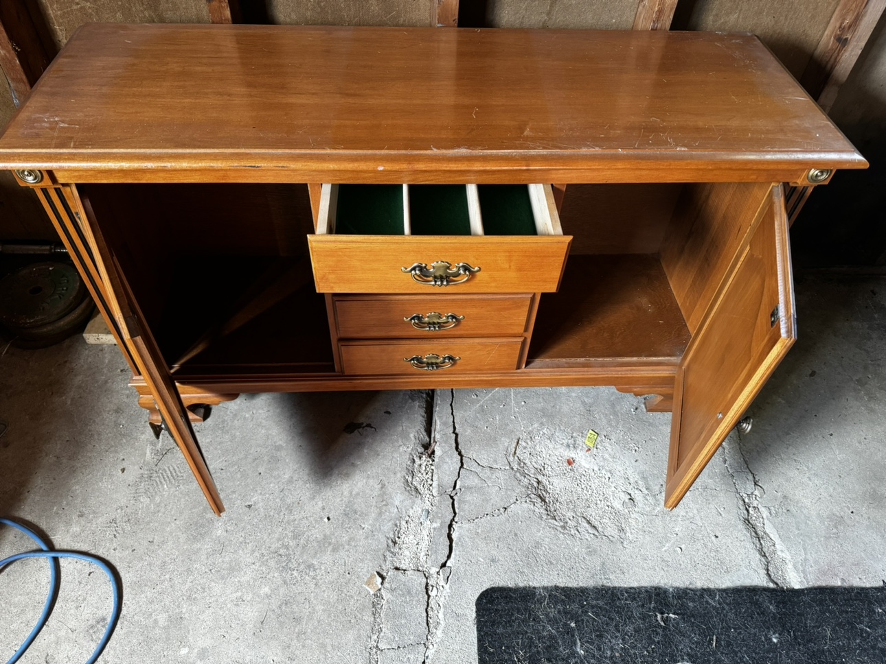 Roxton Solid Wood Cabinet - photo 2
