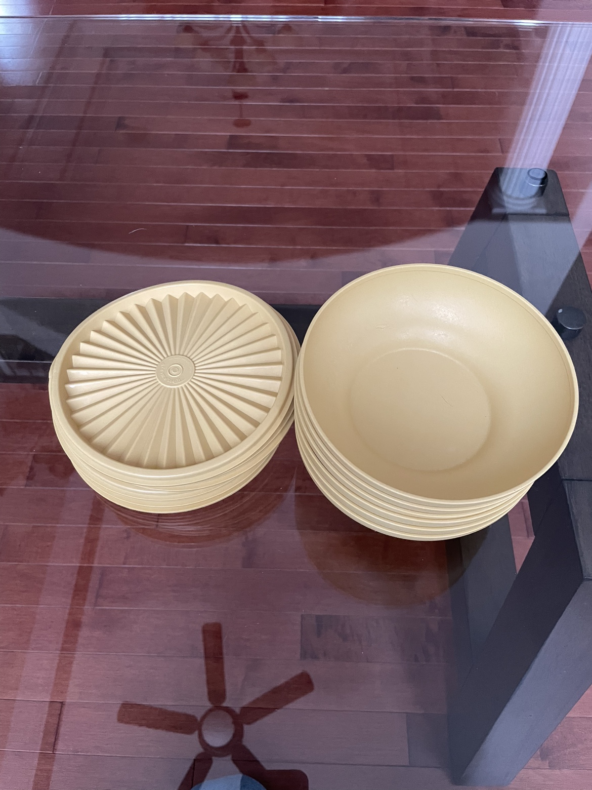 Vintage Tupperware Bowls - photo 2