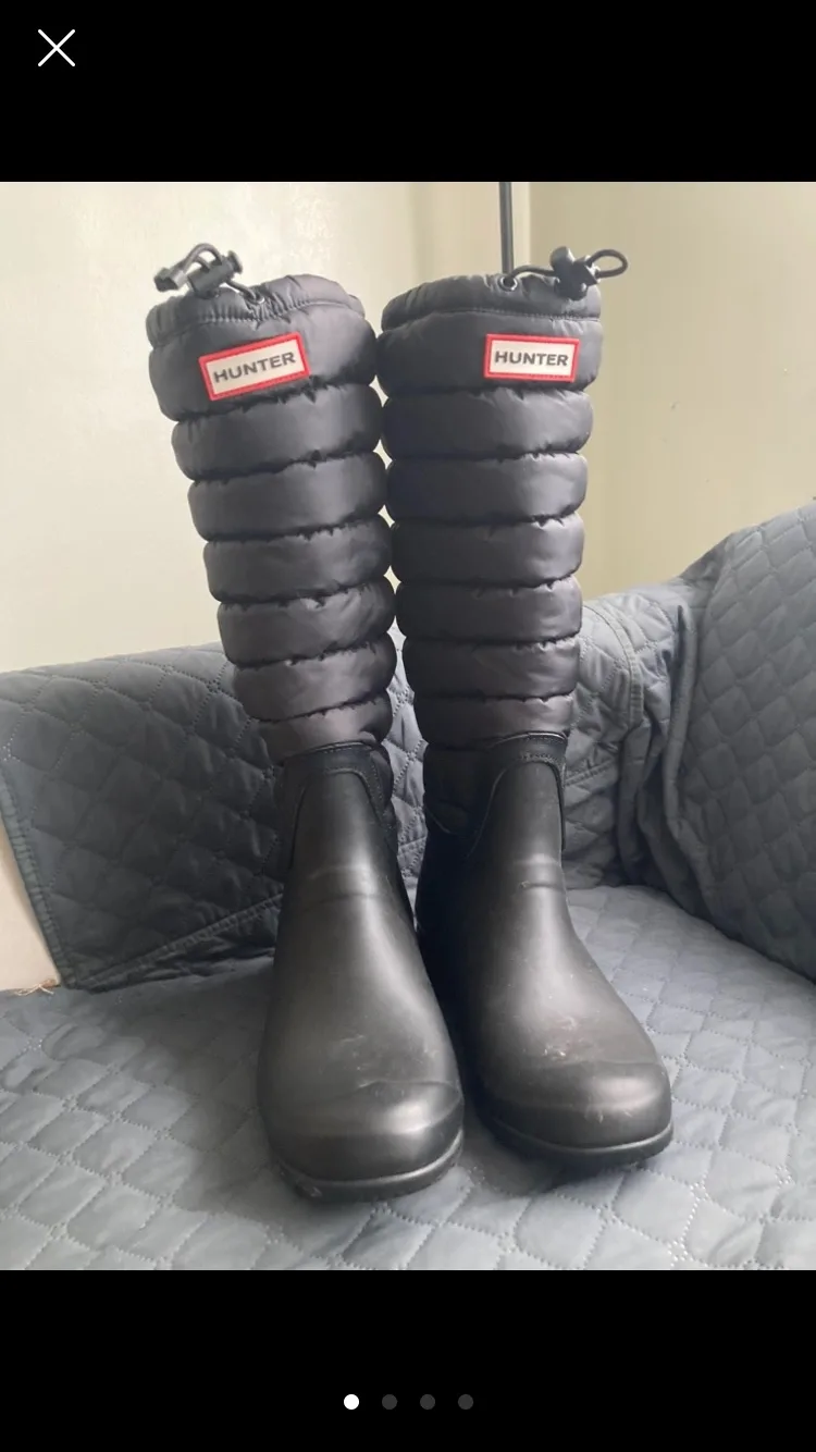 Hunter Tall Puffer Boots Size 9 thumbnail