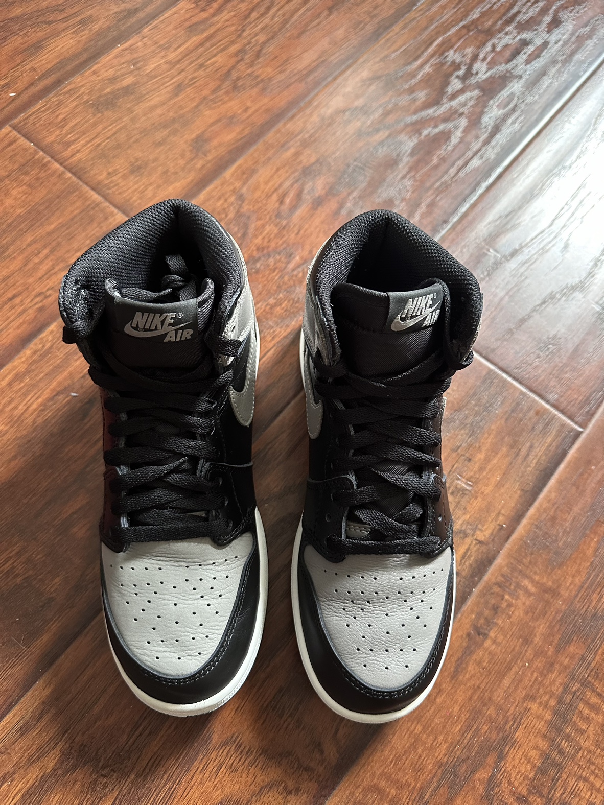 Jordan 1 Shadow (2018) - Size 7.5 women’s/ 6 men’s - photo 4