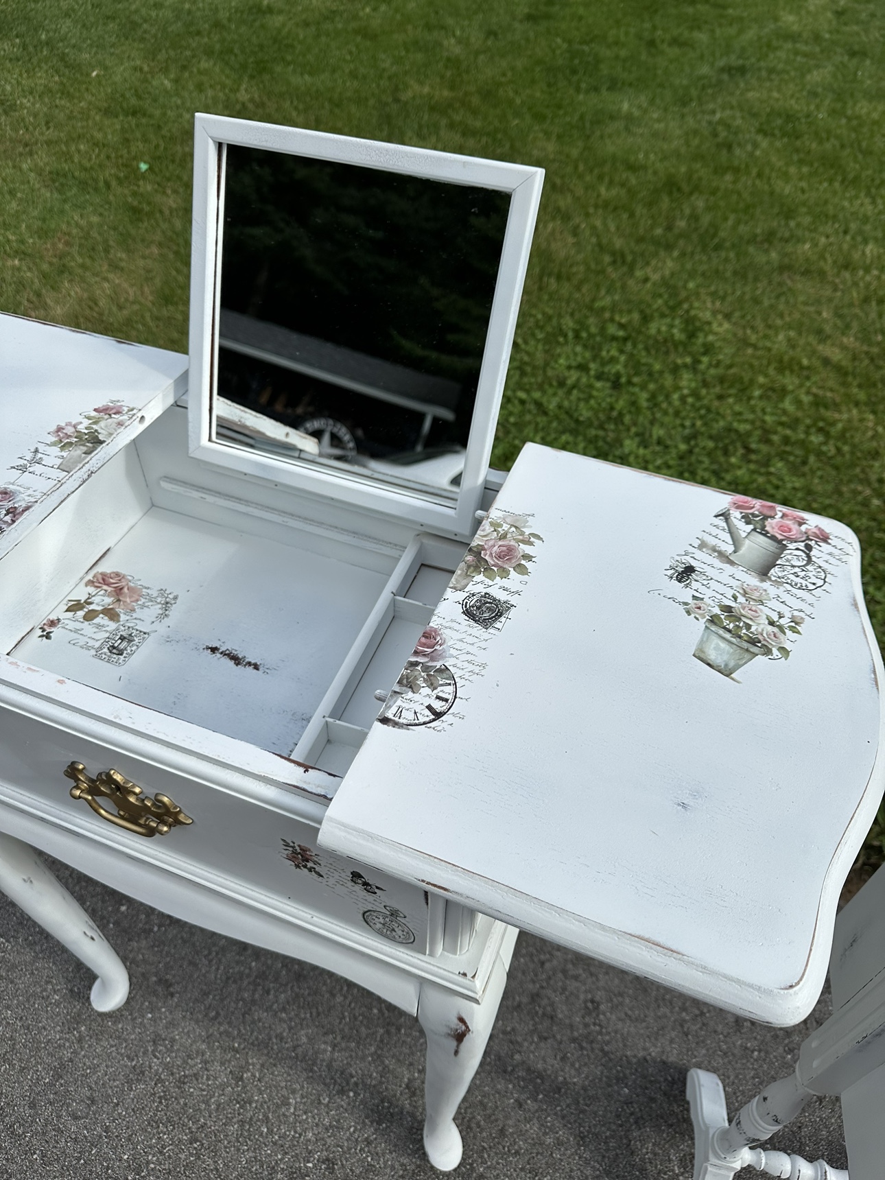 Vintage Vanity Set and side table - photo 2