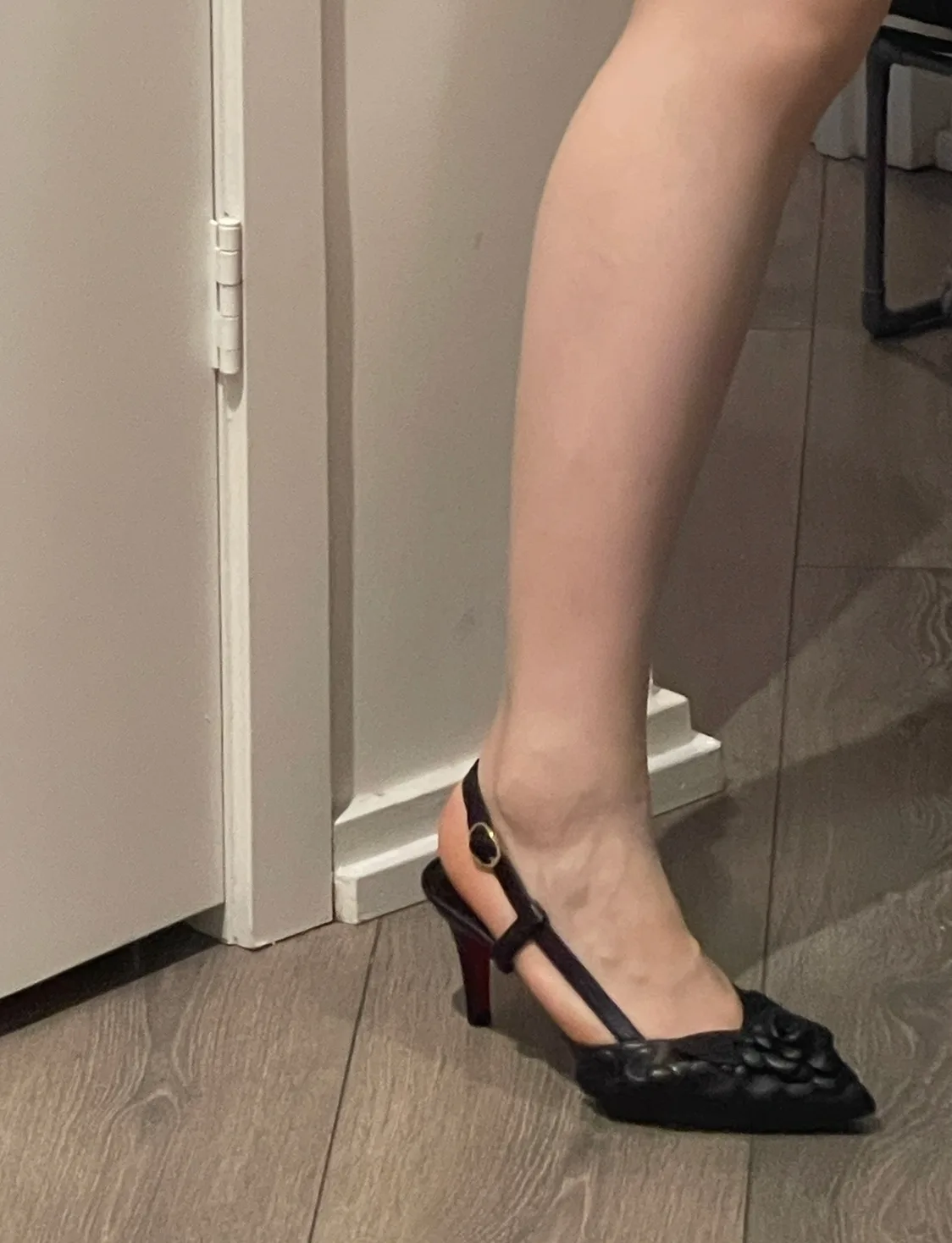 Valentino Garavani Black Leather Slingback Heels image indicator(7)