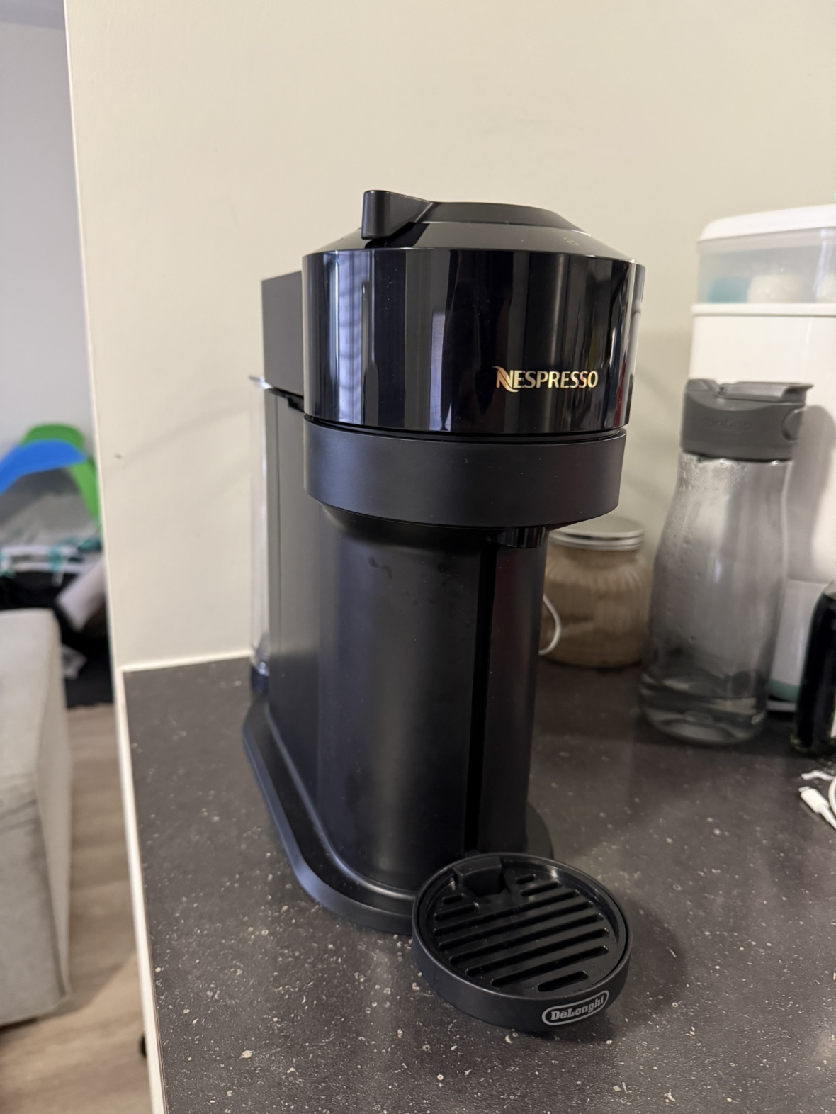 Nespresso Coffee Machine vertuo next (matte black) - photo 2