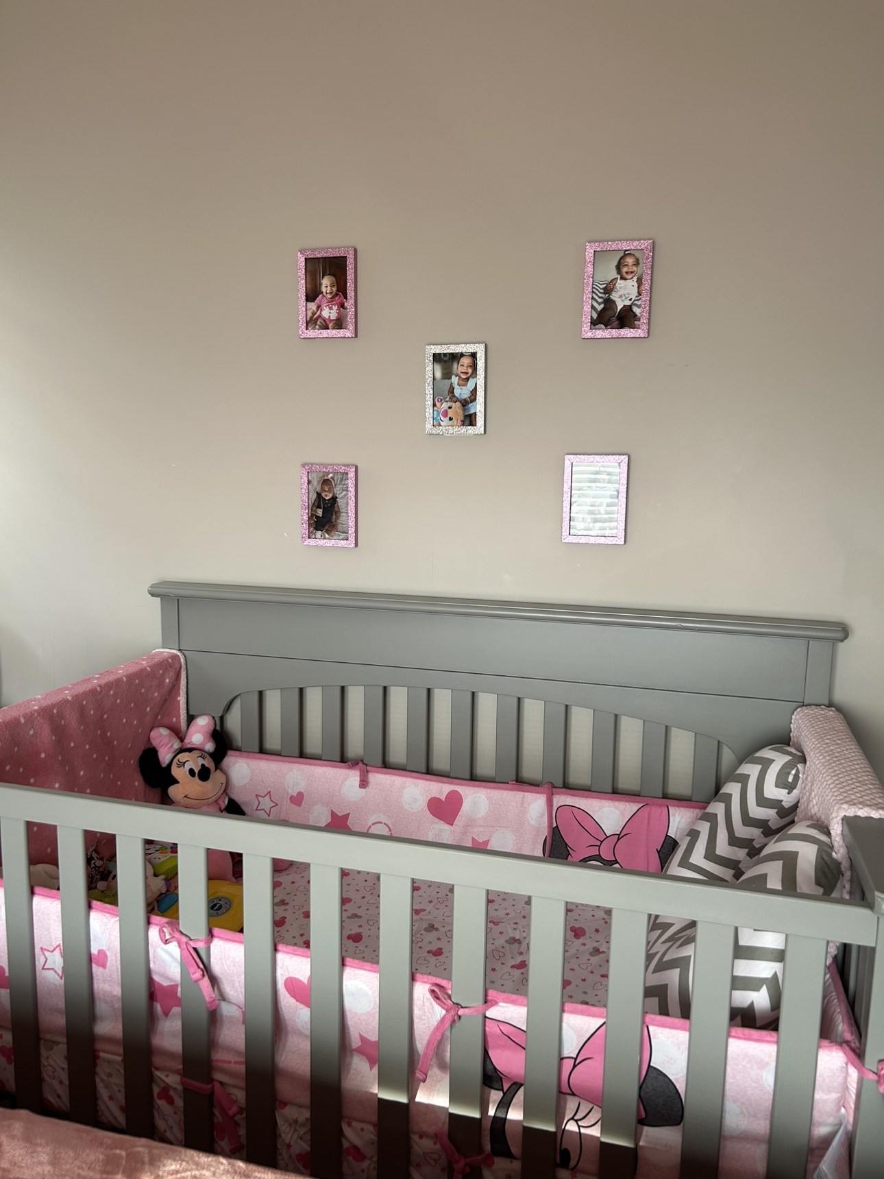 Graco 4 in 1 Baby Crib