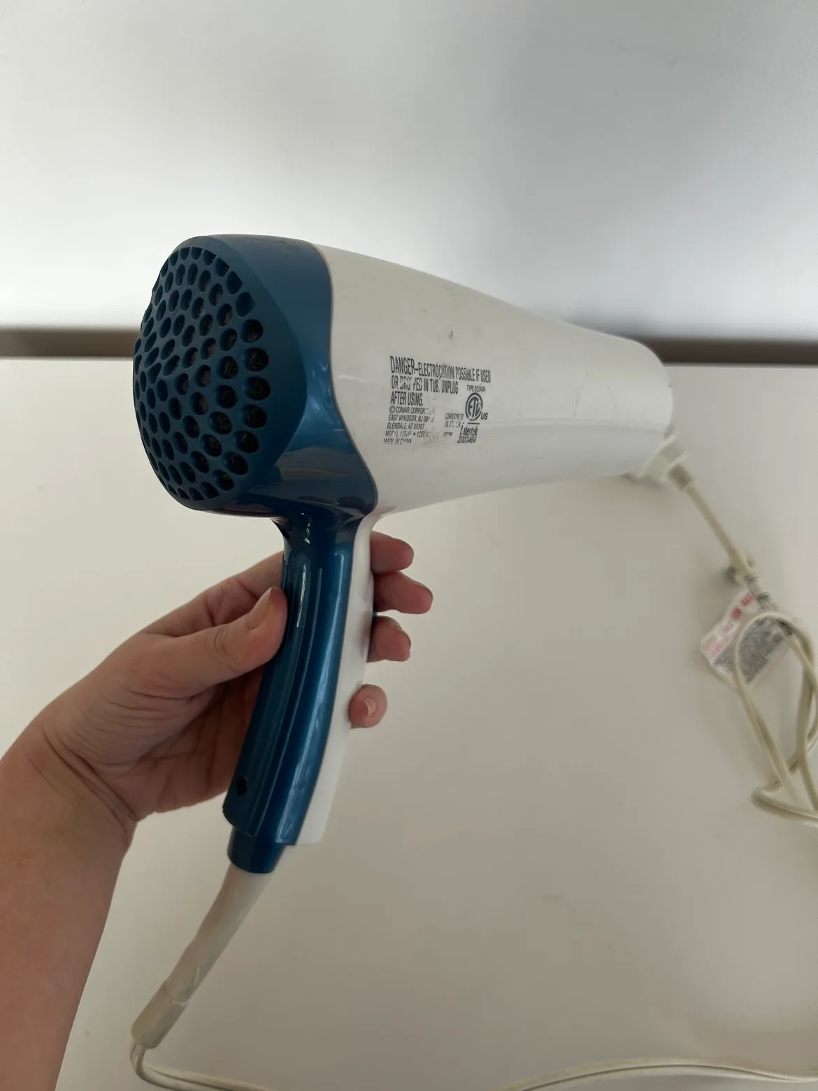 Conair 1875 White Hair Dryer image indicator(3)