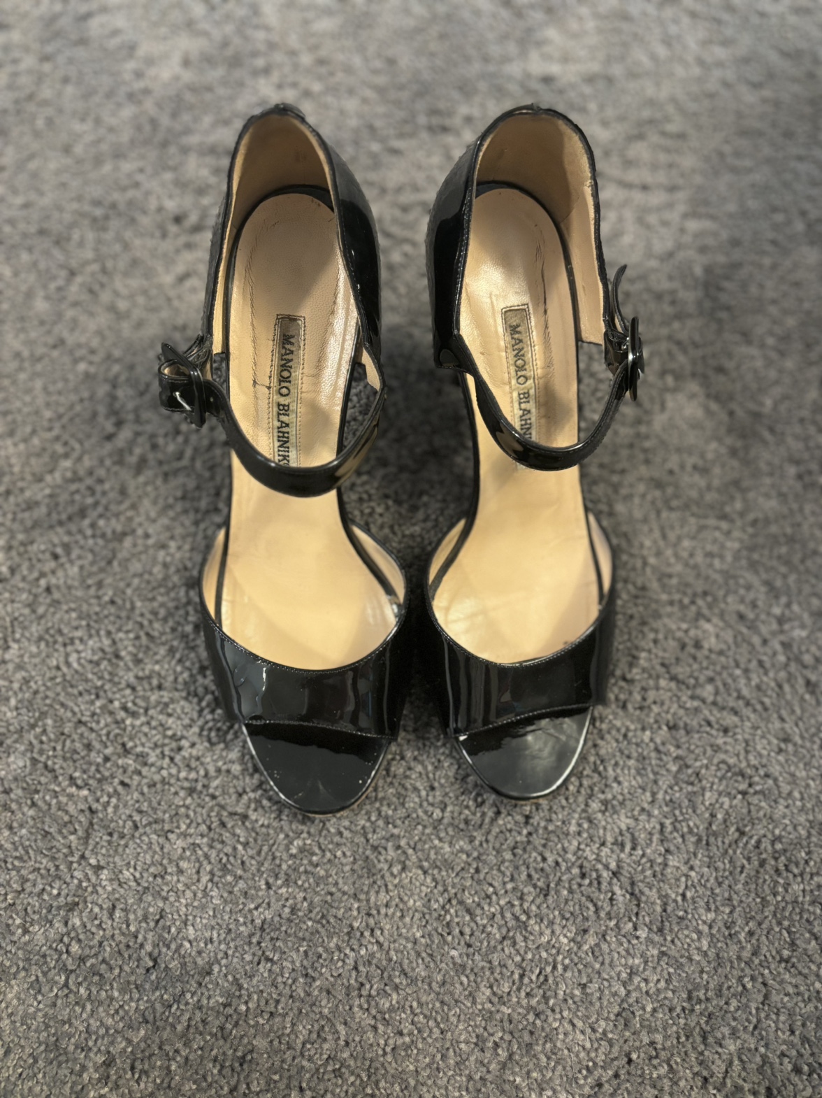 Manolo Blahnik Black Patent Leather Heels - photo 2