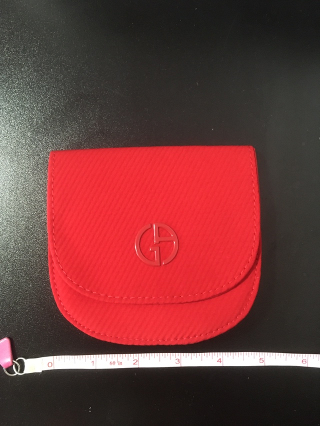 Giorgio Armani Small Red Cosmetic Makeup Porch - photo 5