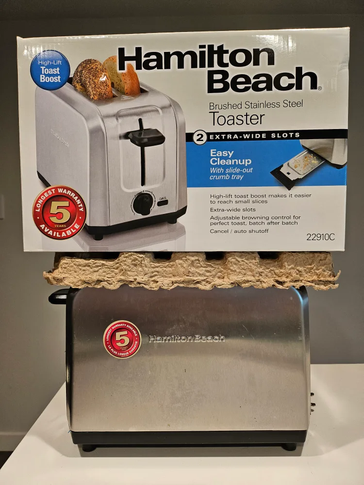 [till 28th ONLY] Hamilton Beach 2-Slice Toaster thumbnail
