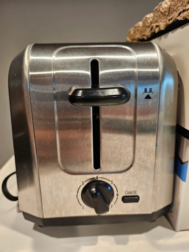 [till 28th ONLY] Hamilton Beach 2-Slice Toaster image indicator(3)