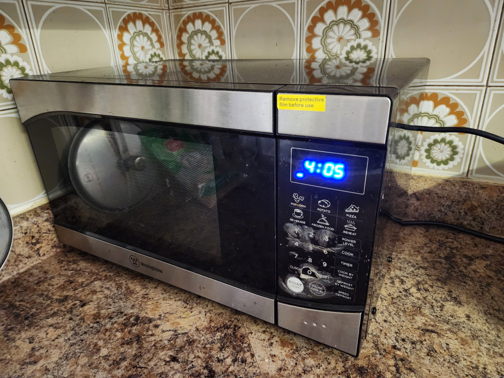 Westinghouse Microwave - photo 3