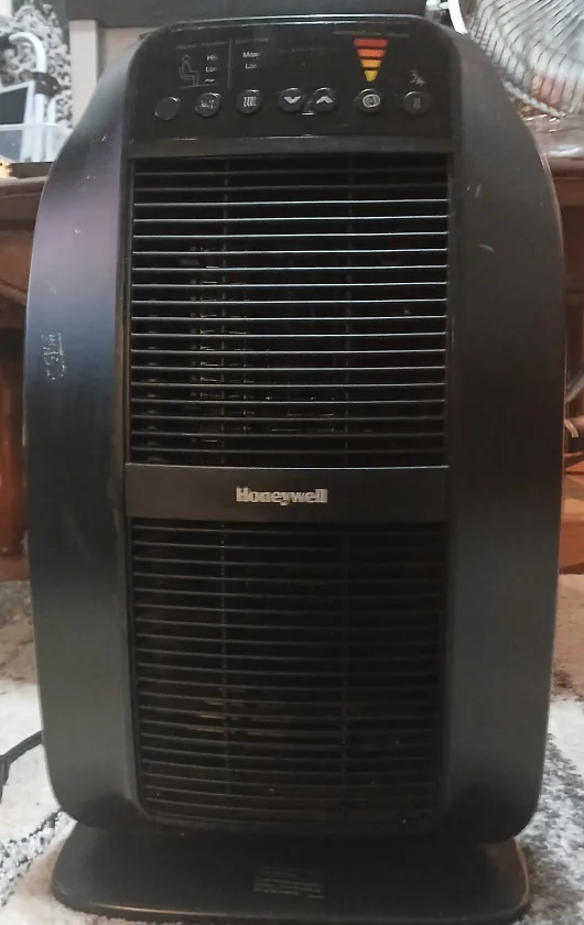 Honeywell Ceramic Heater thumbnail