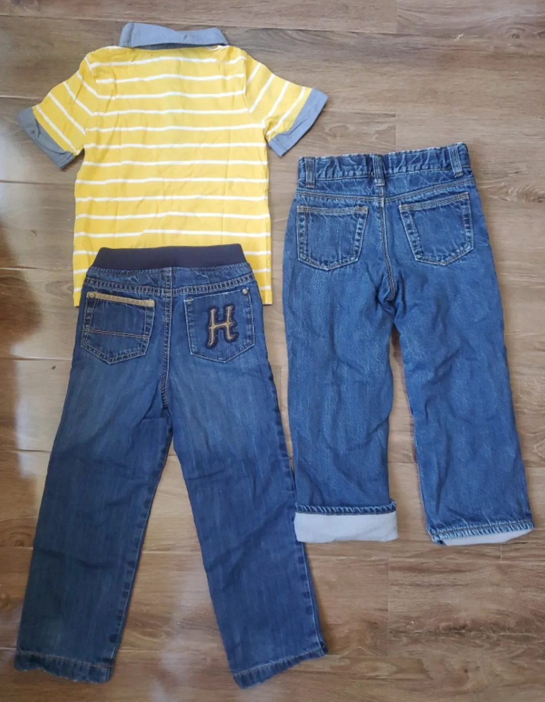 Boy's 3 Pieces Outfit Size 4 image indicator(2)