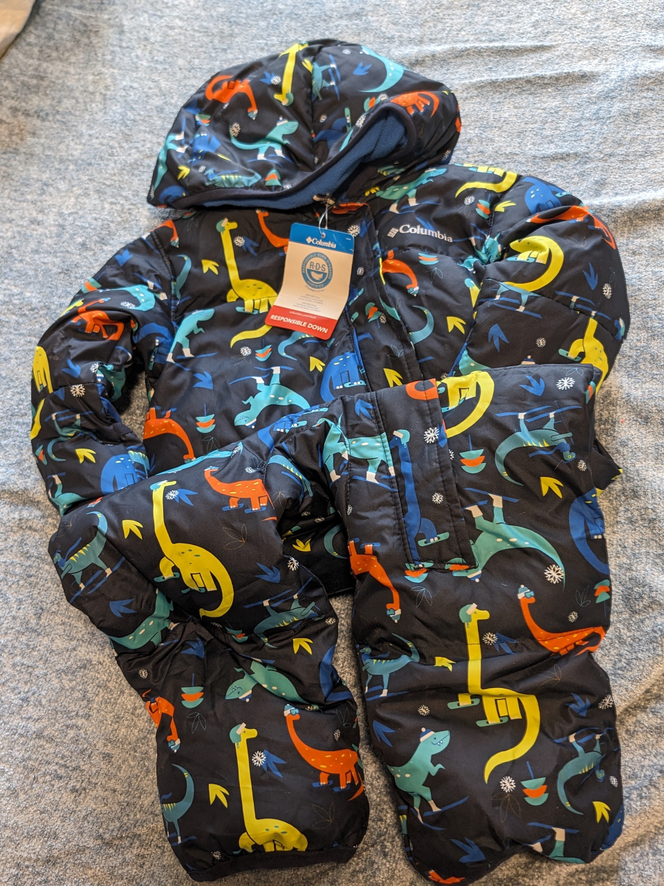 SIZE 18 TO 24 Mths New Columbia Snowsuit - photo 2