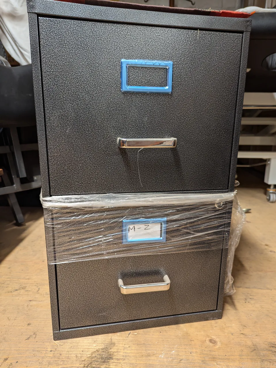 Two Drawer Metal Filing Cabinet image indicator(2)