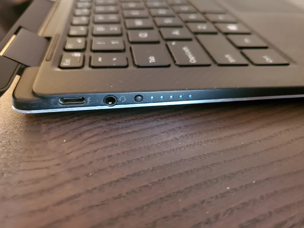 Dell XPS 13 2-in-1 Laptop image indicator(7)