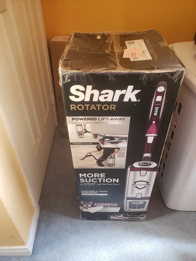 Shark Rotator Powered Lift-Away Vacuum image indicator(2)