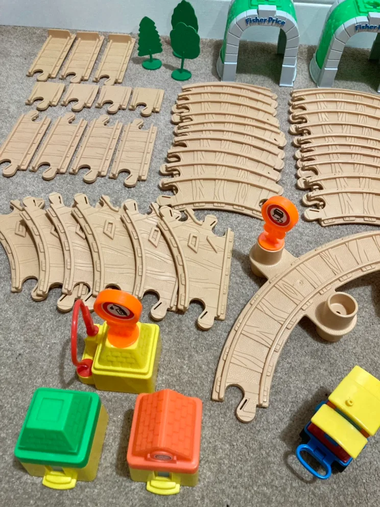 Huge lot of Fisher Price 2 in 1 train and road tracks image indicator(3)