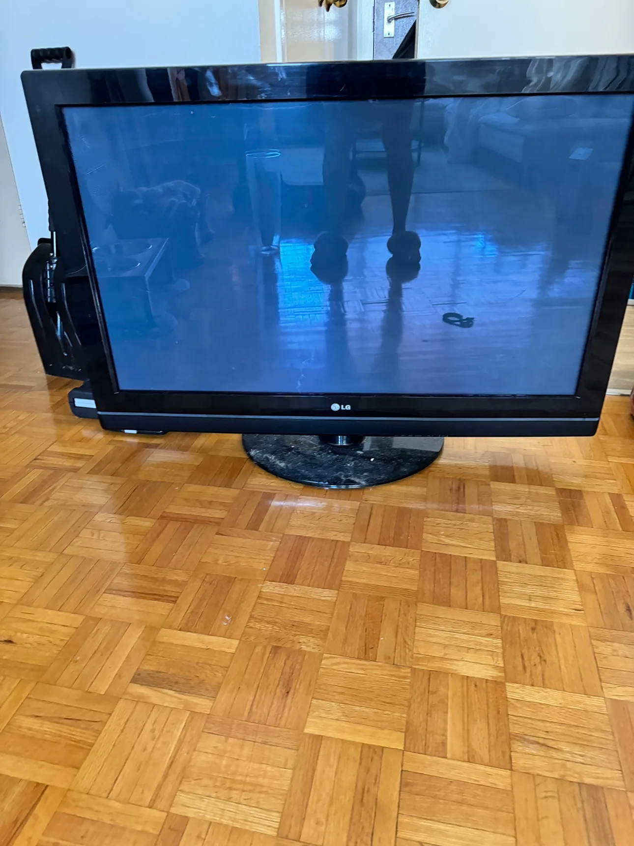 LG 42" LCD TV thumbnail
