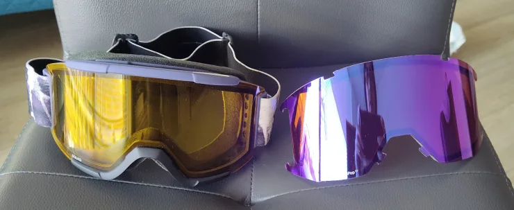 Smith Ski Goggles with Extra Lens thumbnail
