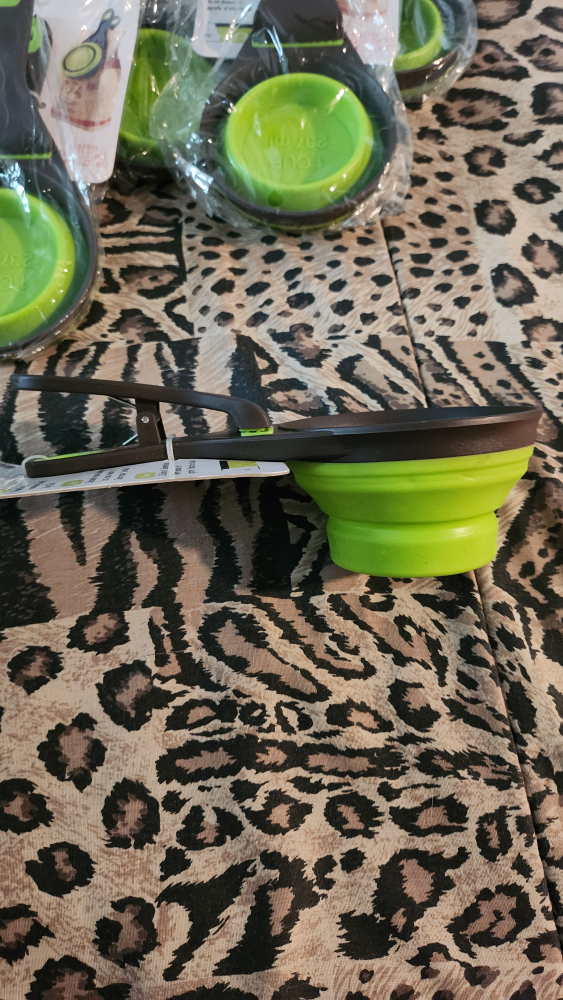 Pet Portion Control Scoop 🧡 and Bag Clip - photo 3