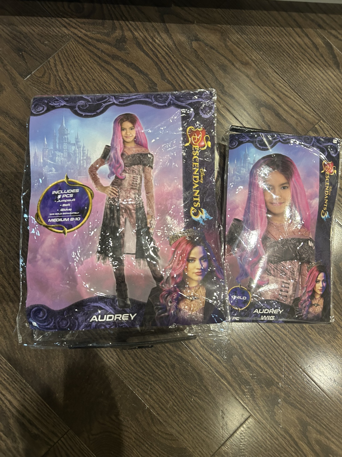 Descendants Audrey Halloween Costume + Wig Size M