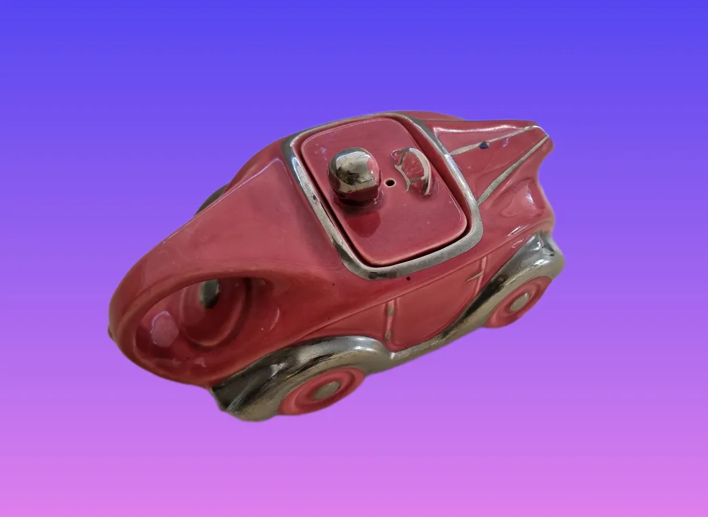 Antique Vintage Car Shaped Teapot ( Made in England) image indicator(5)