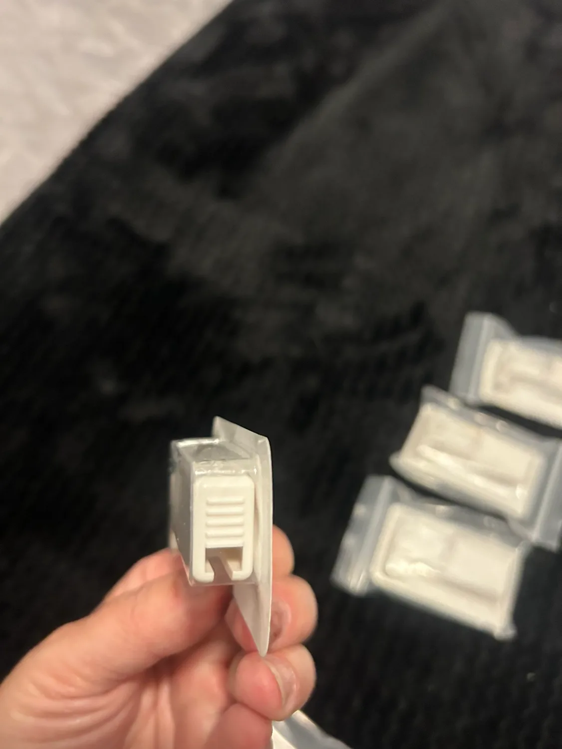 Nose Piercer image indicator(5)