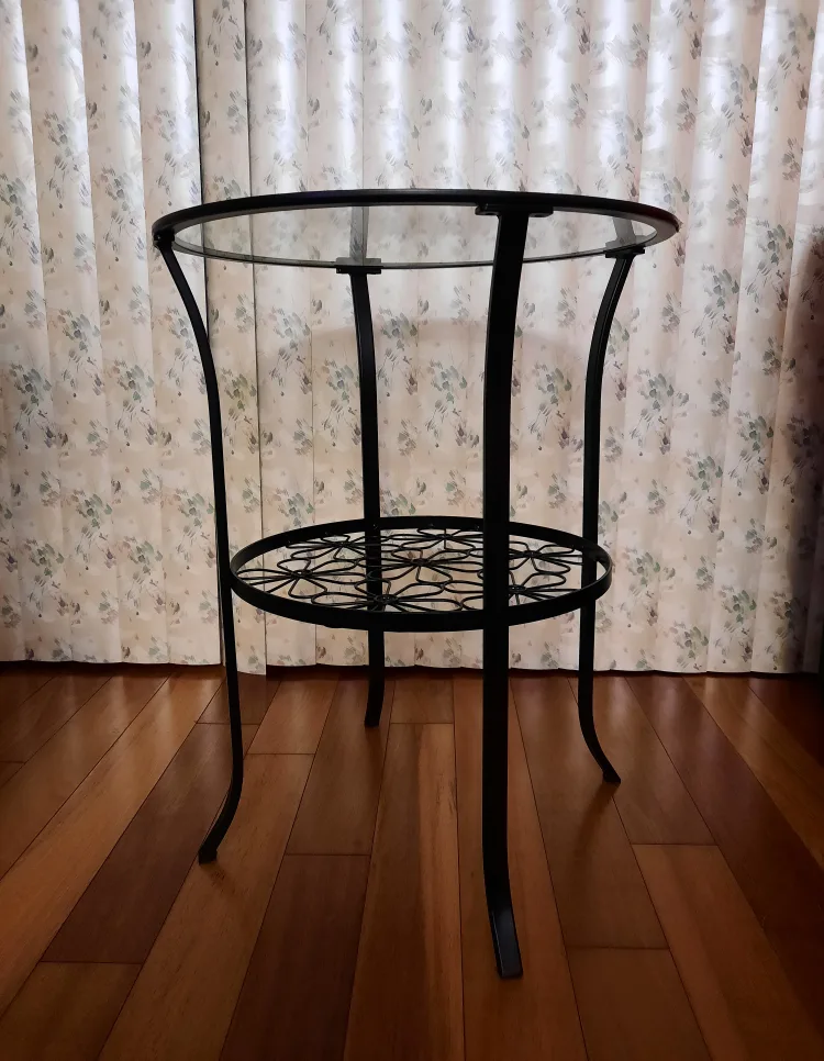 Glass Top End Table thumbnail