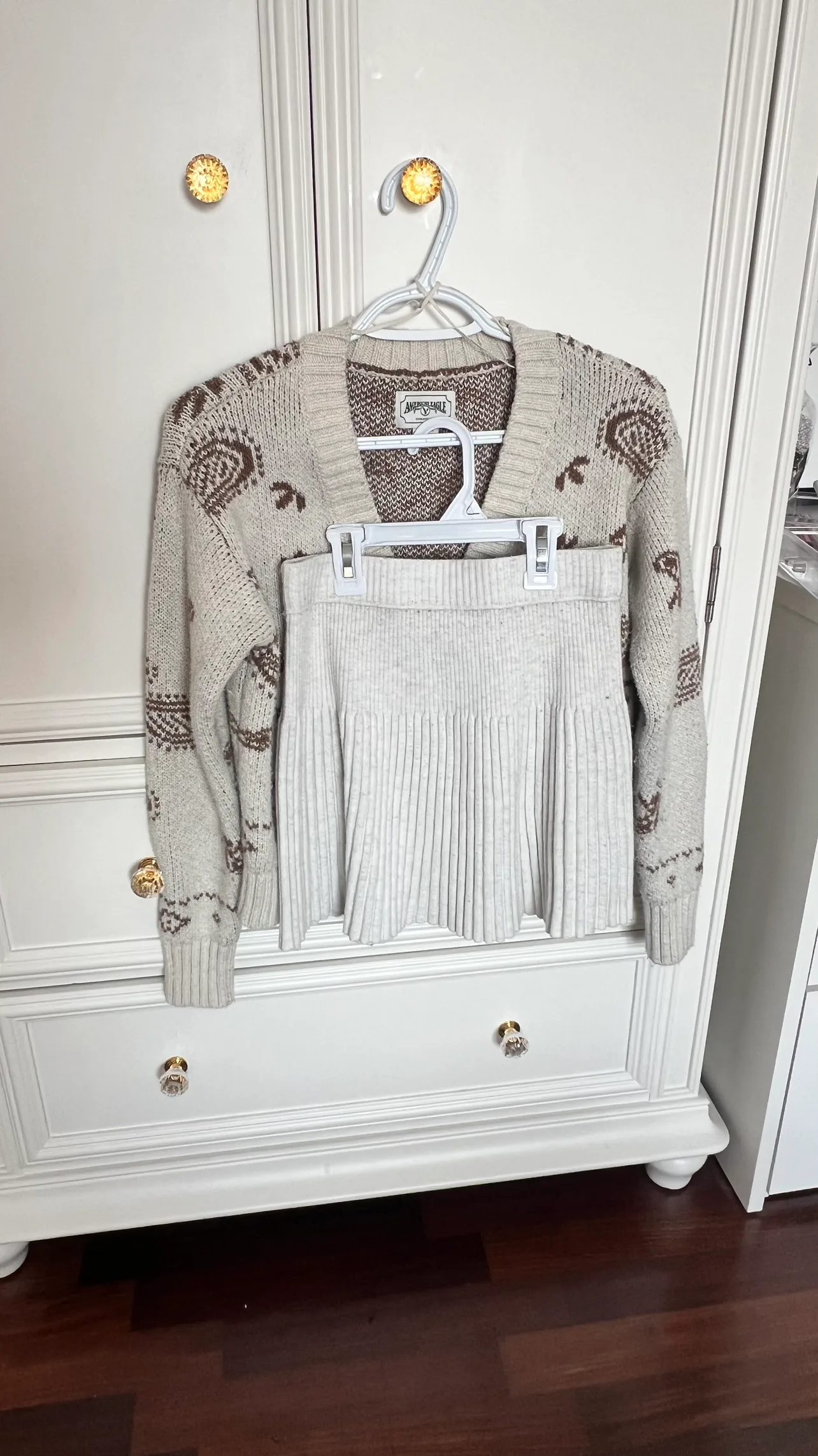 American Eagle image indicator(5)