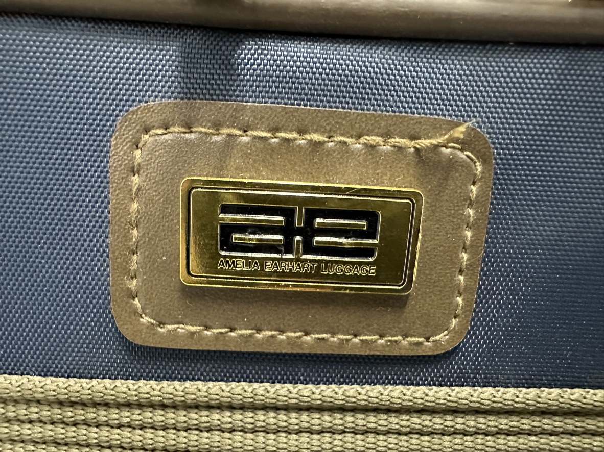 Amelia Earhart Luggage Suitcase - photo 5