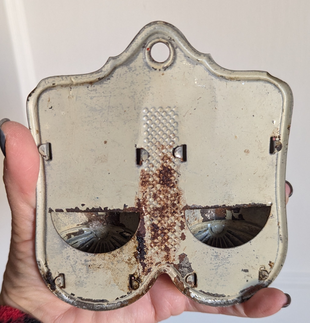 Double Tin Wall Mount Match Holder - photo 4