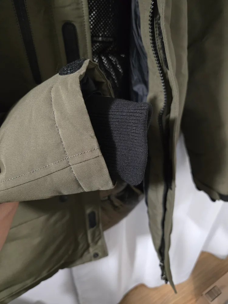 New) Korean Outdoor Winter Down Jacket image indicator(4)