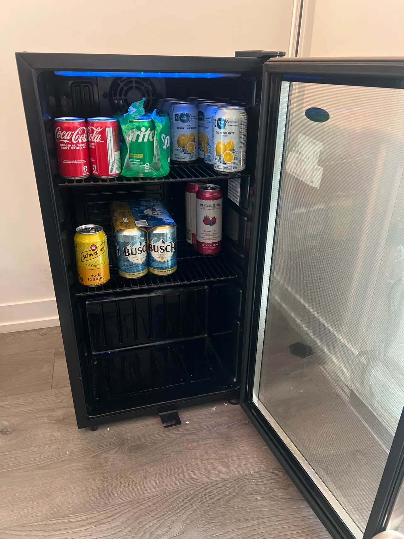 Danby Beverage Cooler thumbnail