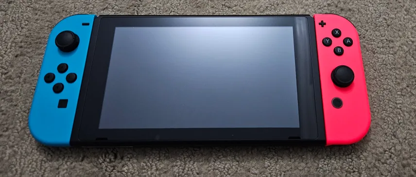 Nintendo Switch V2 Pristine Brand New Like Condition image indicator(5)