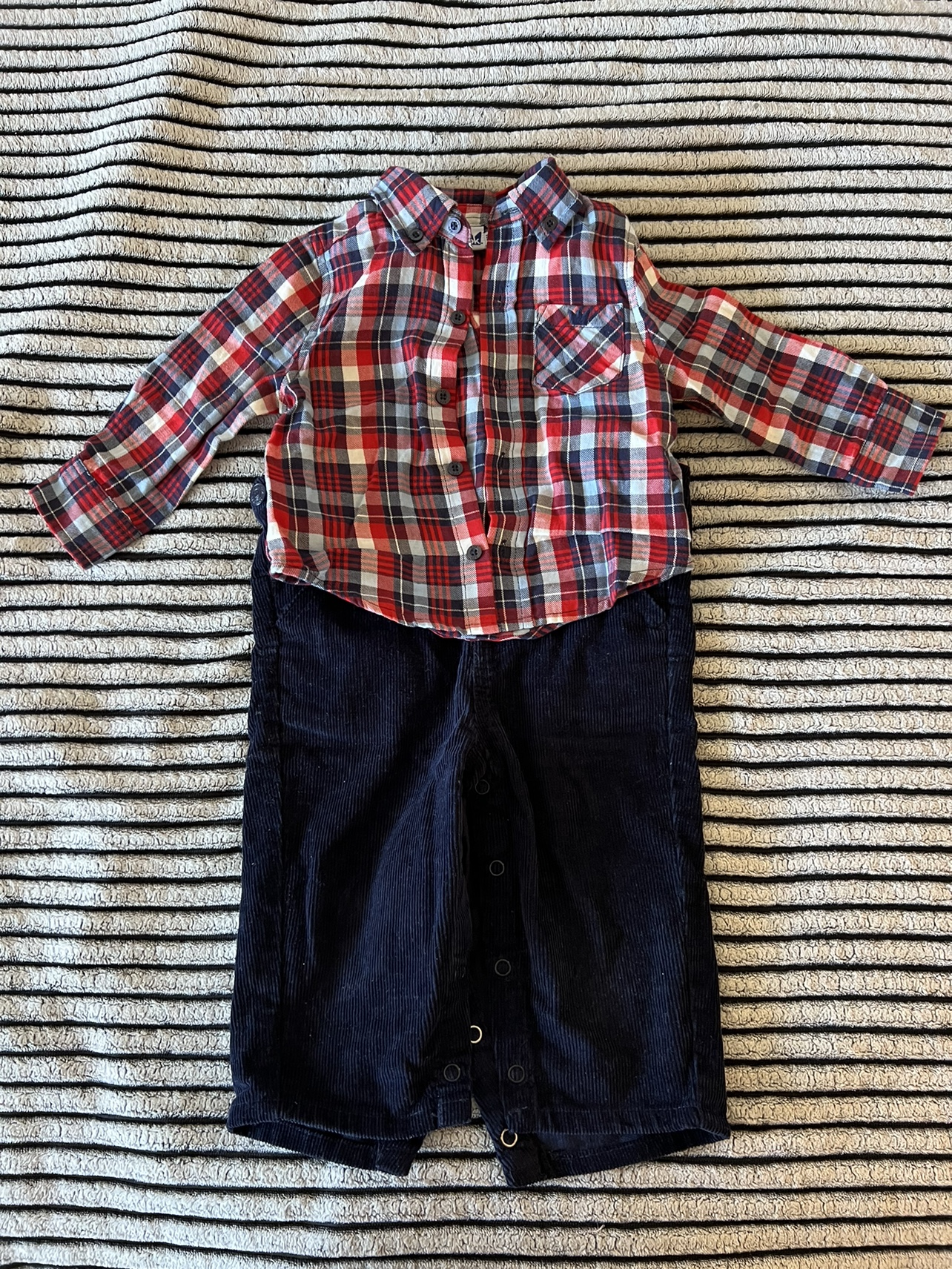 Baby boy outfit.