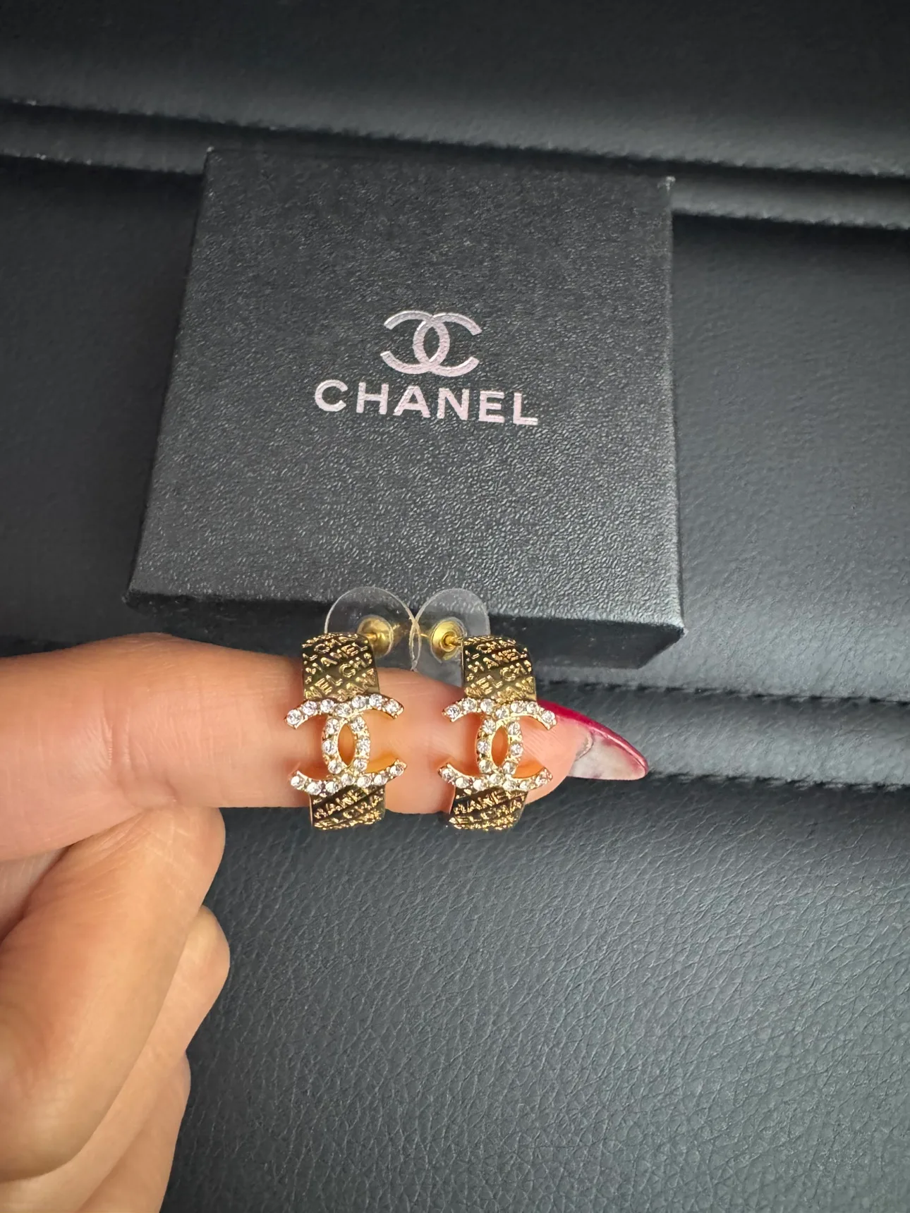 CHANEL Small Hoop Gold Earrings thumbnail