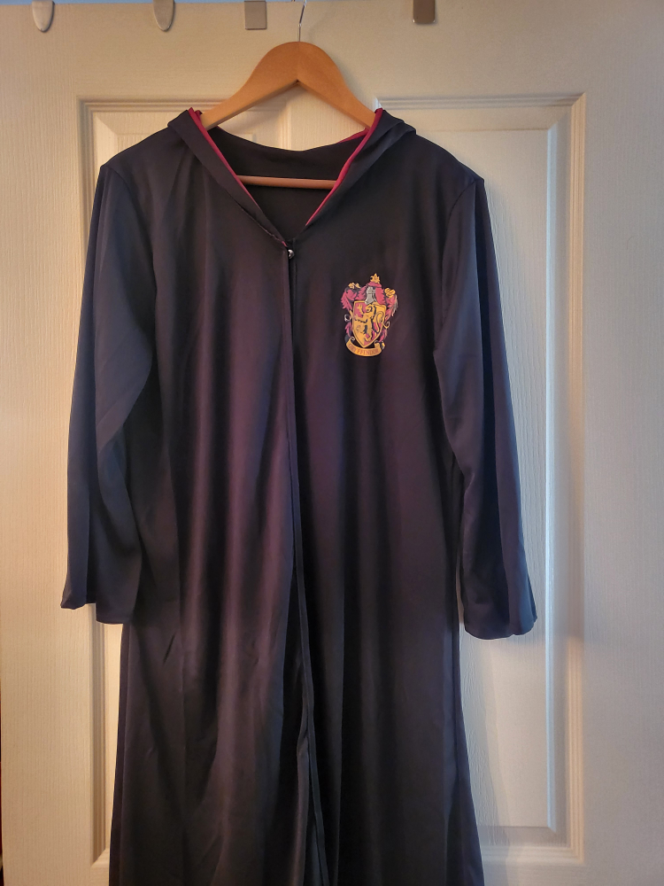 Harry potter Gryffindor Robe - Child L/XL - photo 2
