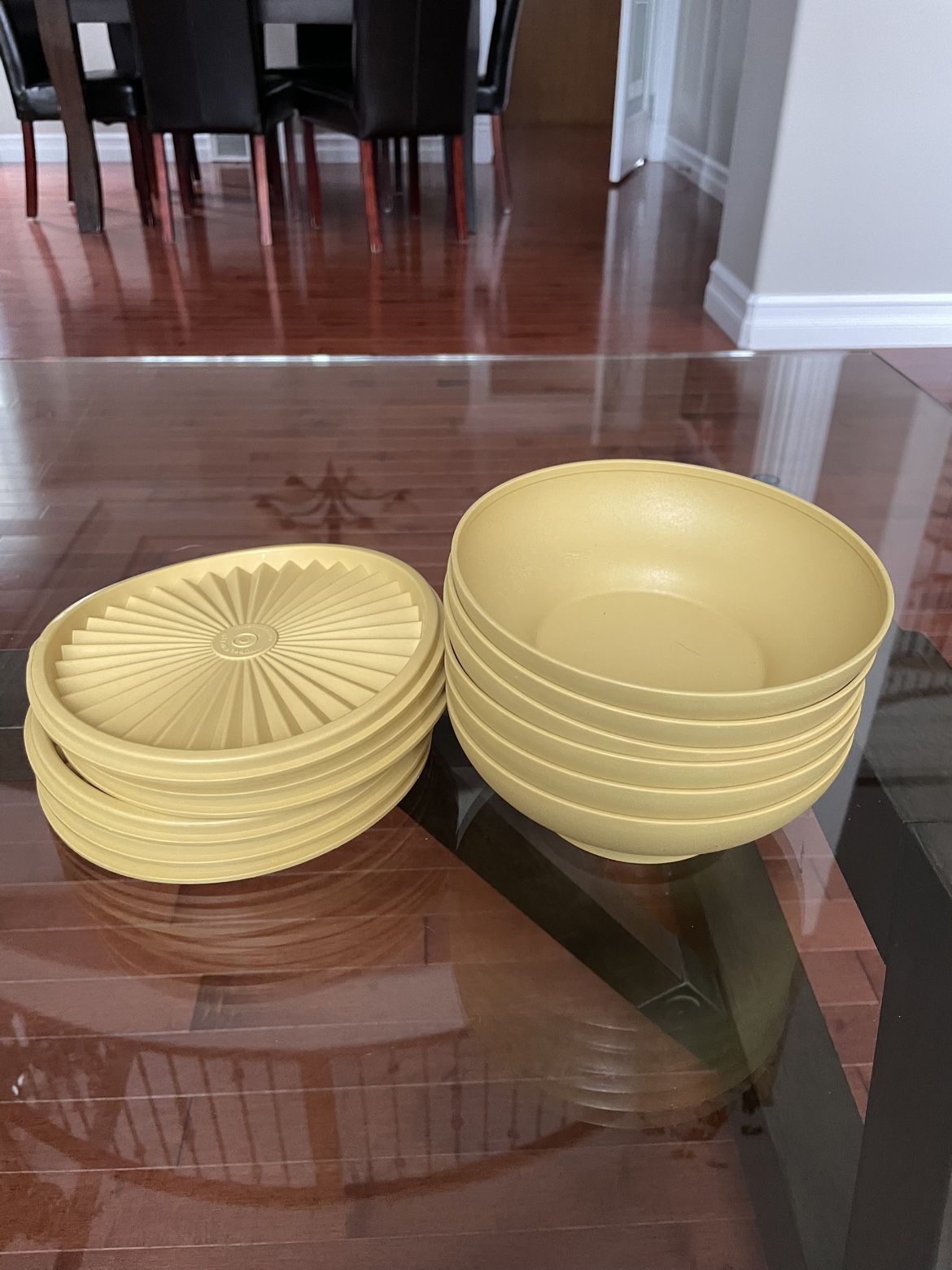 Vintage Tupperware Bowls - photo 3