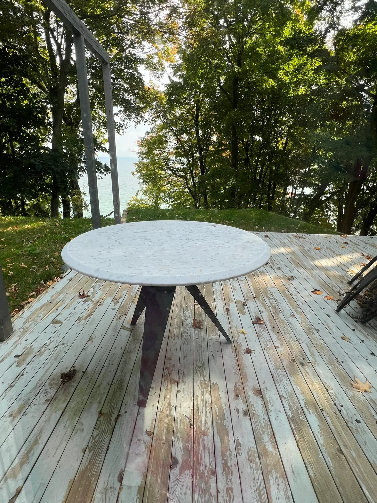 White Marble Table thumbnail