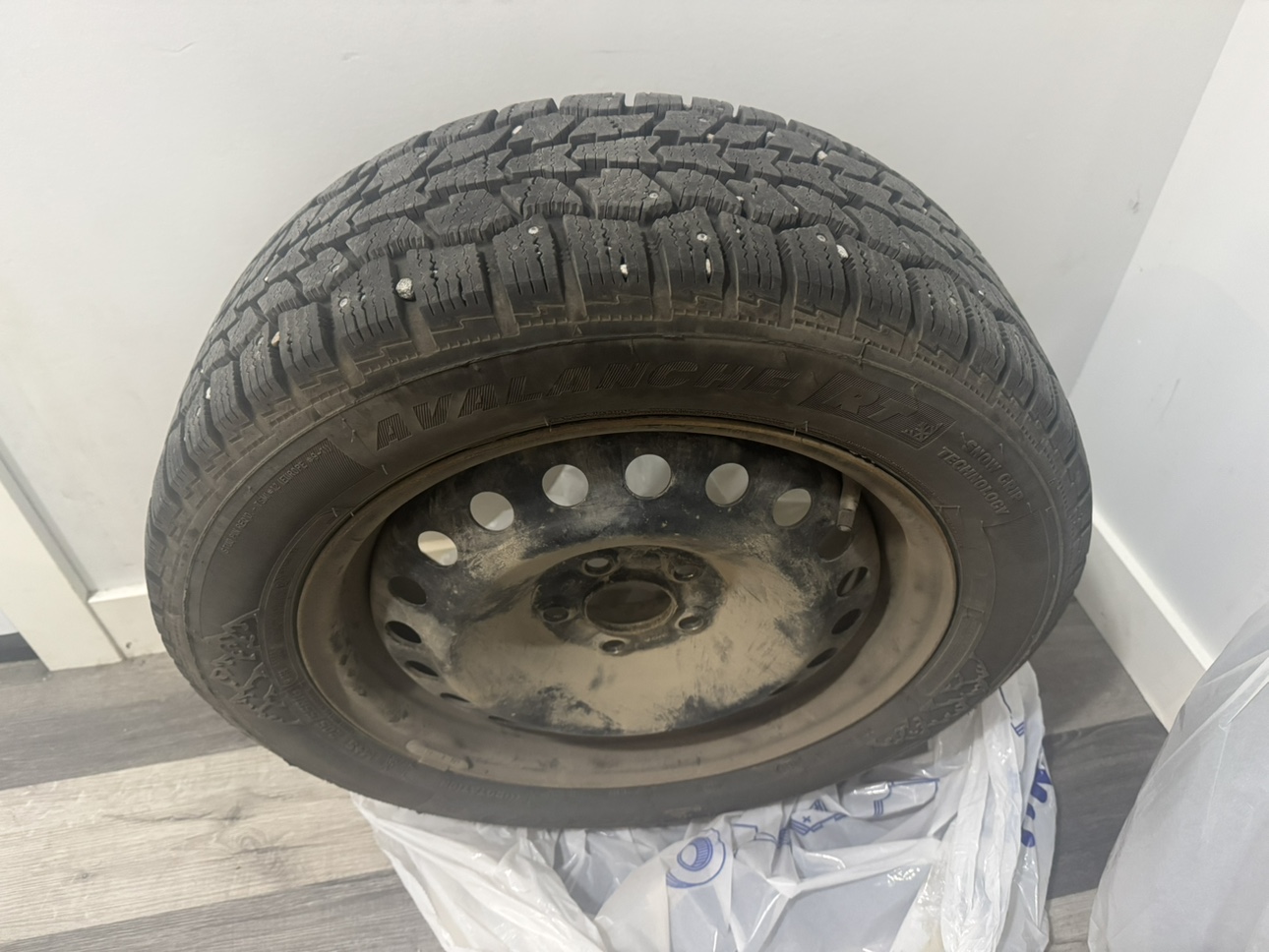 Set of 4 Winter Tires and Rims(500)