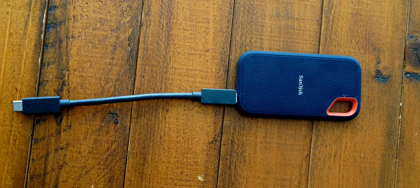 SanDisk 1TB USB drive thumbnail