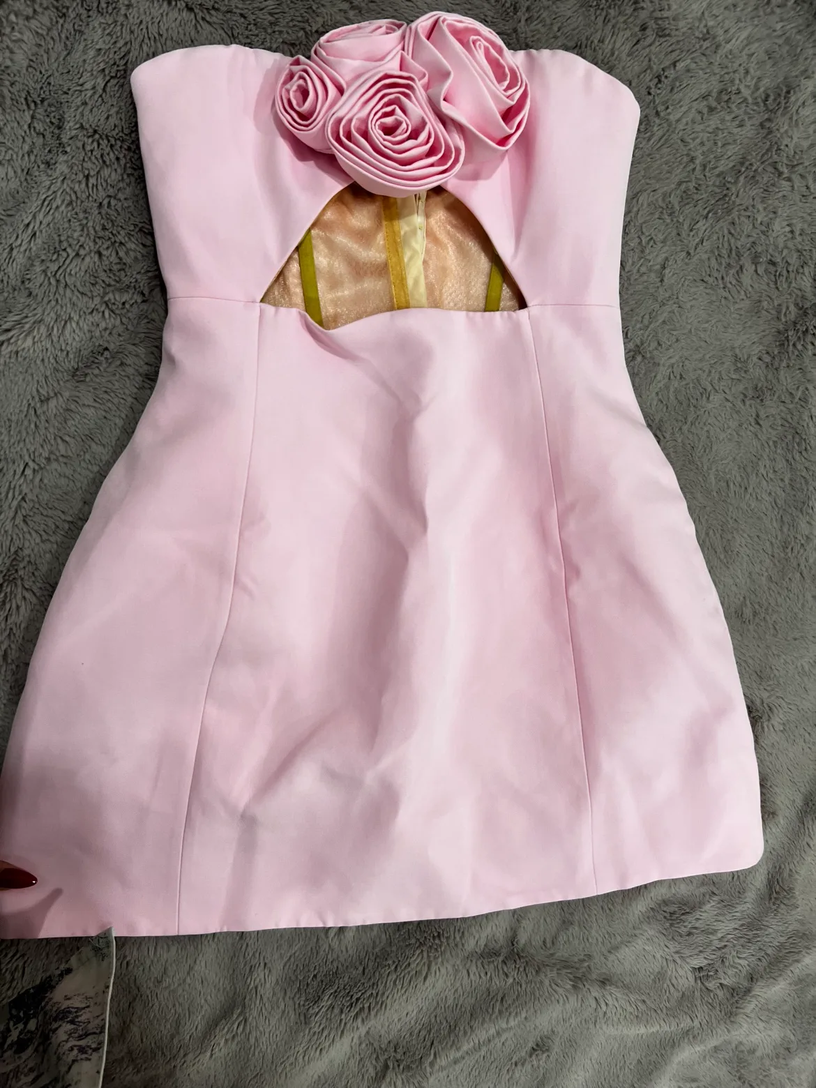 Mew mews  pink hourglass dress image indicator(3)