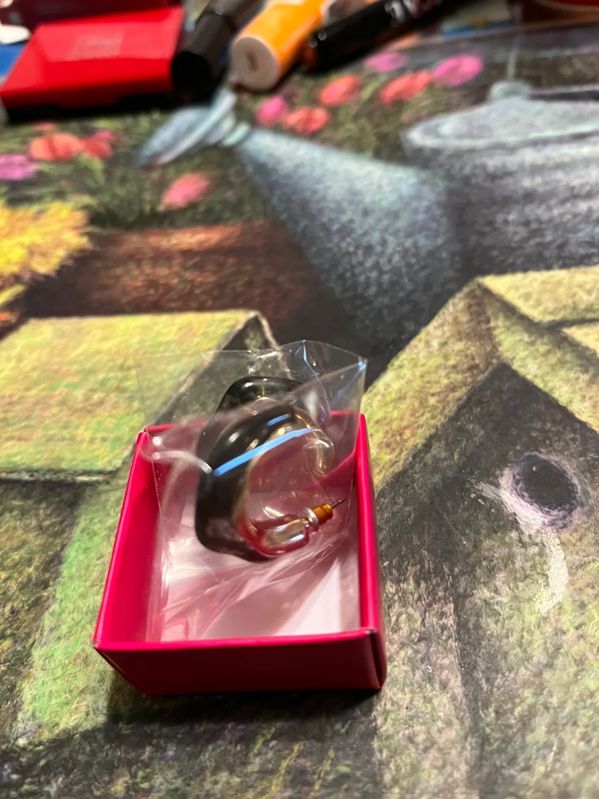 Black Hoop Earrings and Make up image indicator(2)