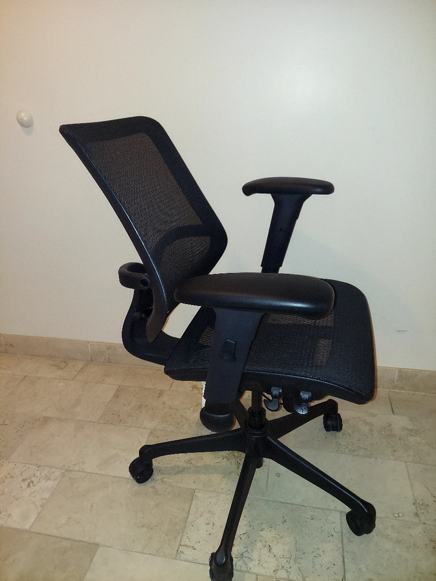 Mesh Office Chair with Adjustable Arms - photo 3