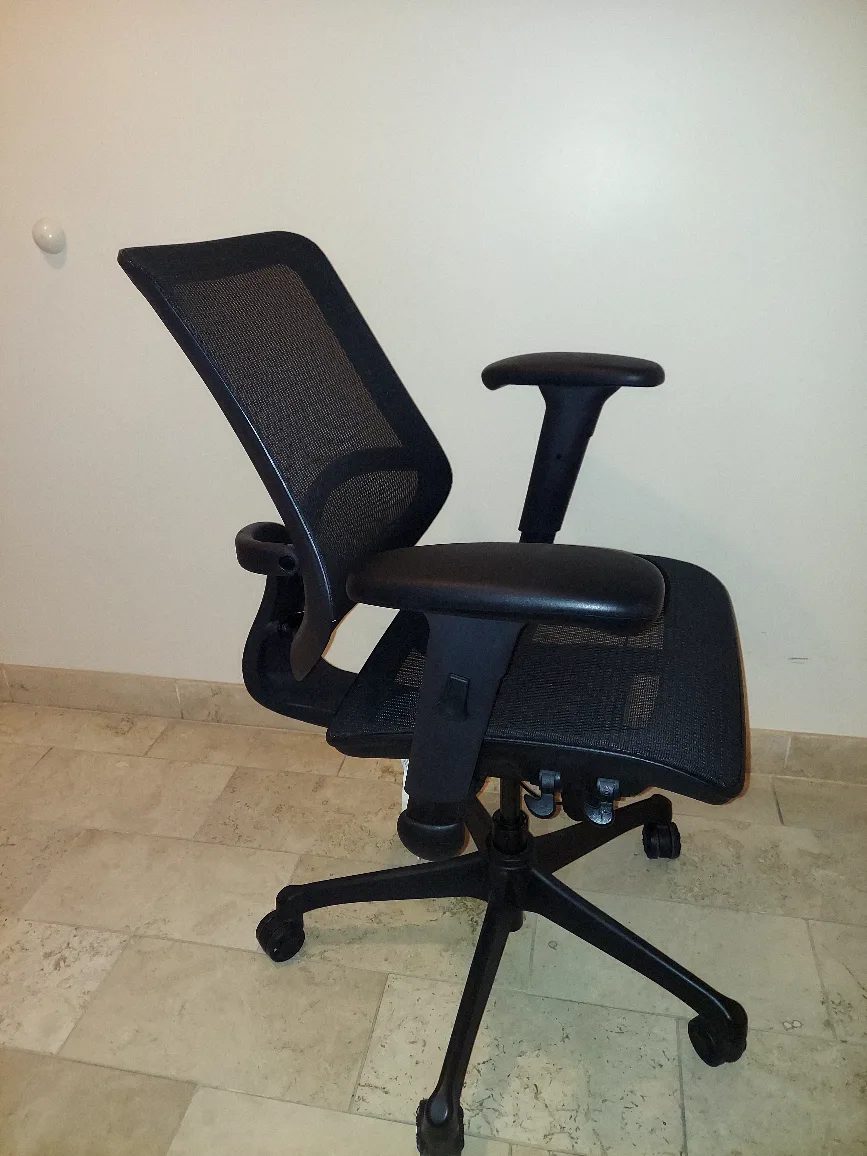 Mesh Office Chair with Adjustable Arms image indicator(3)