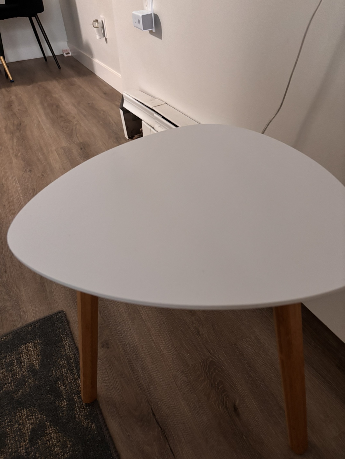 White Side Table - photo 3