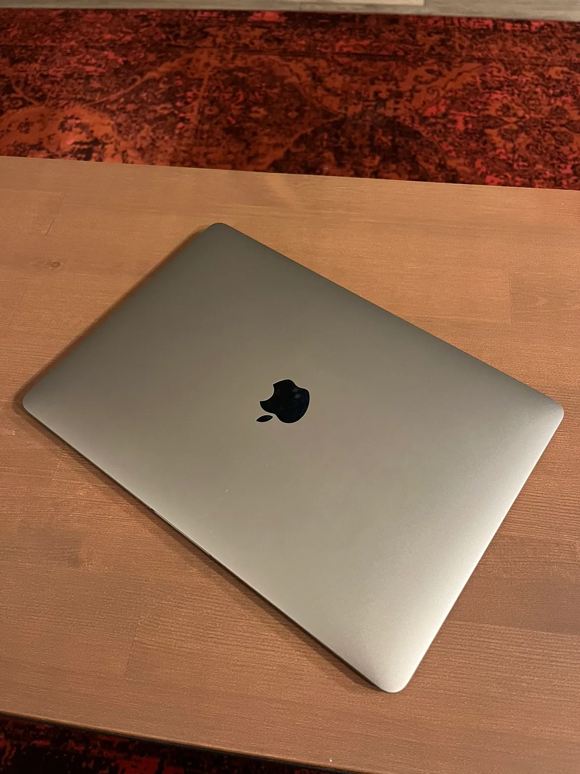 MacBook Pro 13 Inch 2016 image indicator(2)